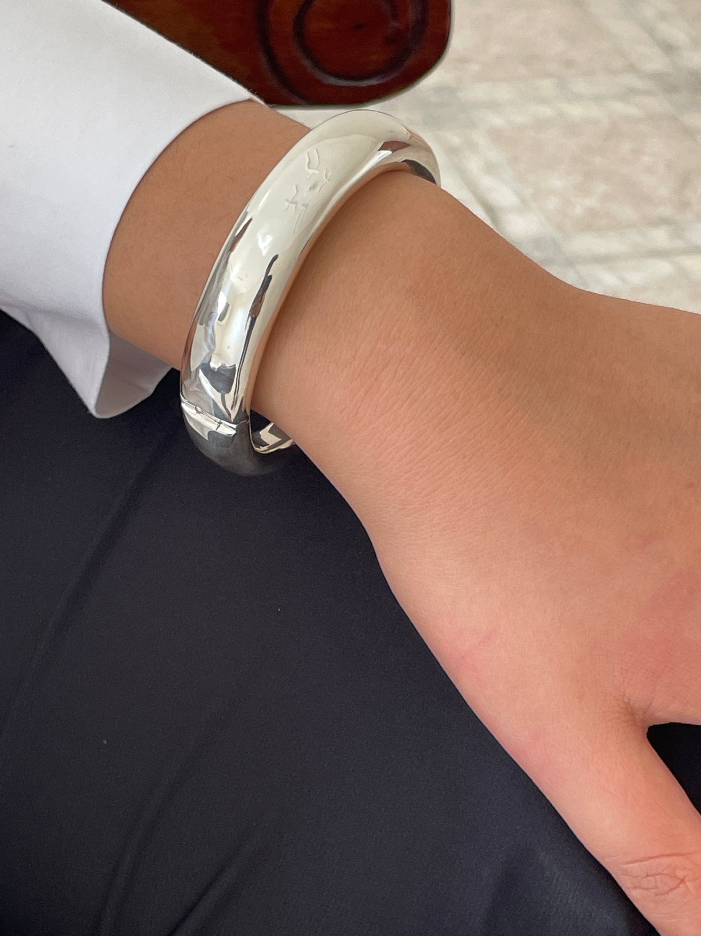 sterling silver plain shiny bright bangle bracelet