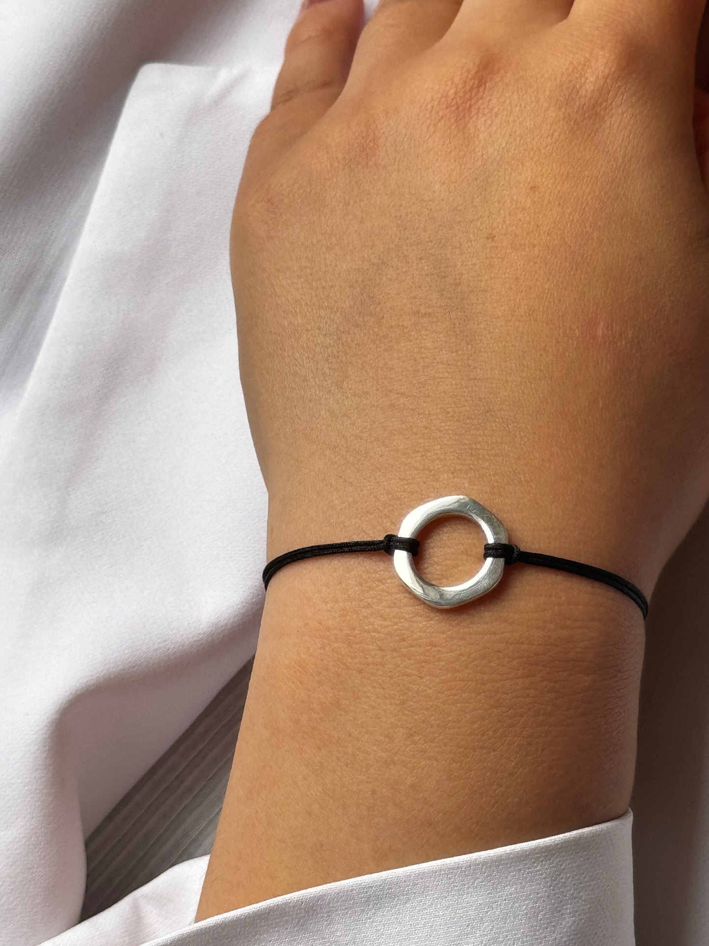 Handmade 925 Sterling Silver Minimalist Circle Bracelet for Women