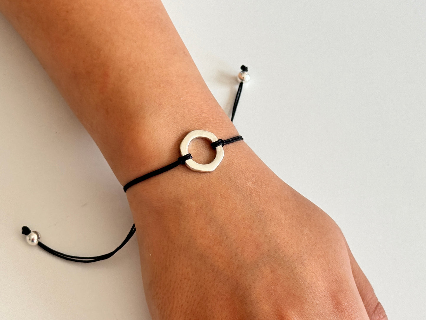 Handmade 925 Sterling Silver Minimalist Circle Bracelet for Women