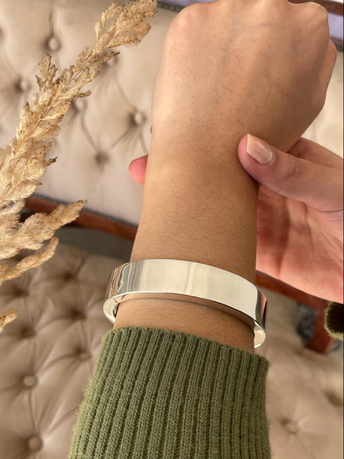 Sterling Silver Hinged Bangle Bracelet