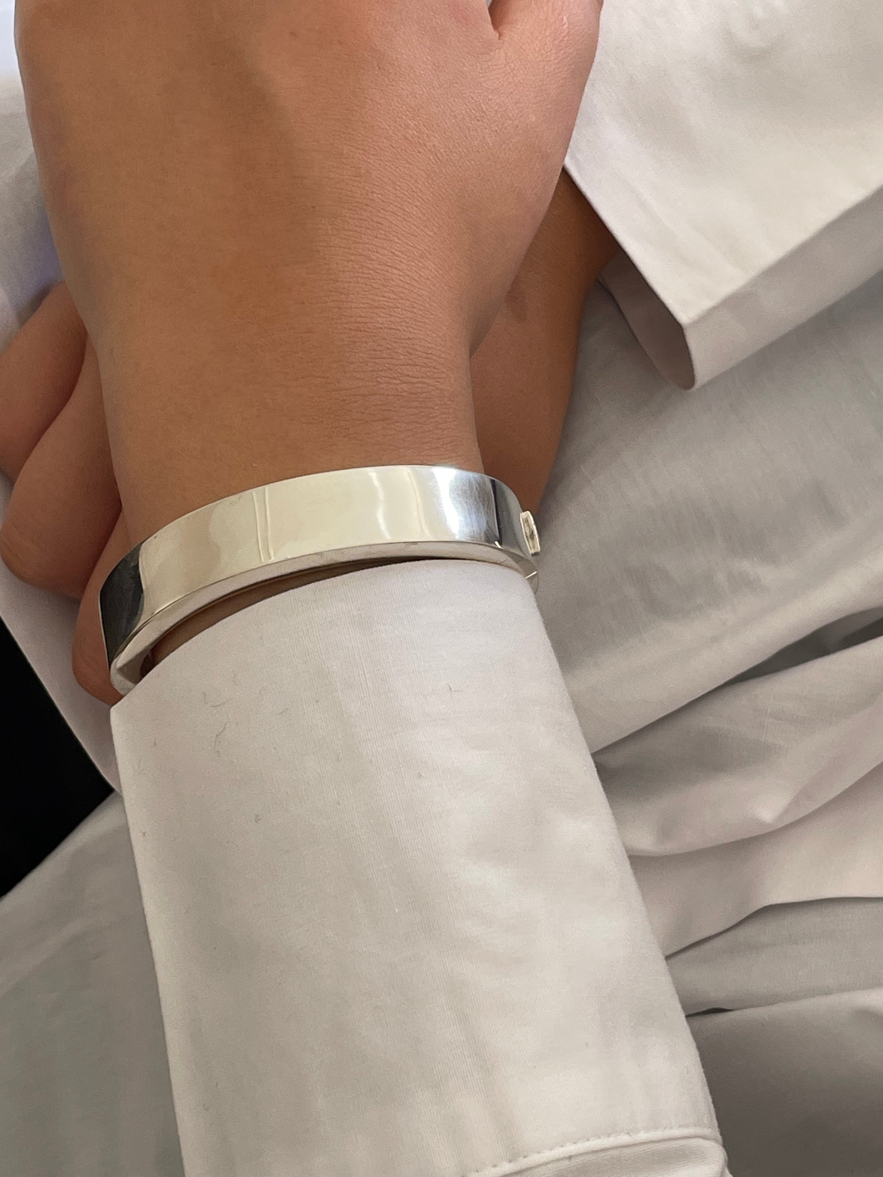 Sterling Silver Hinged Bangle Bracelet
