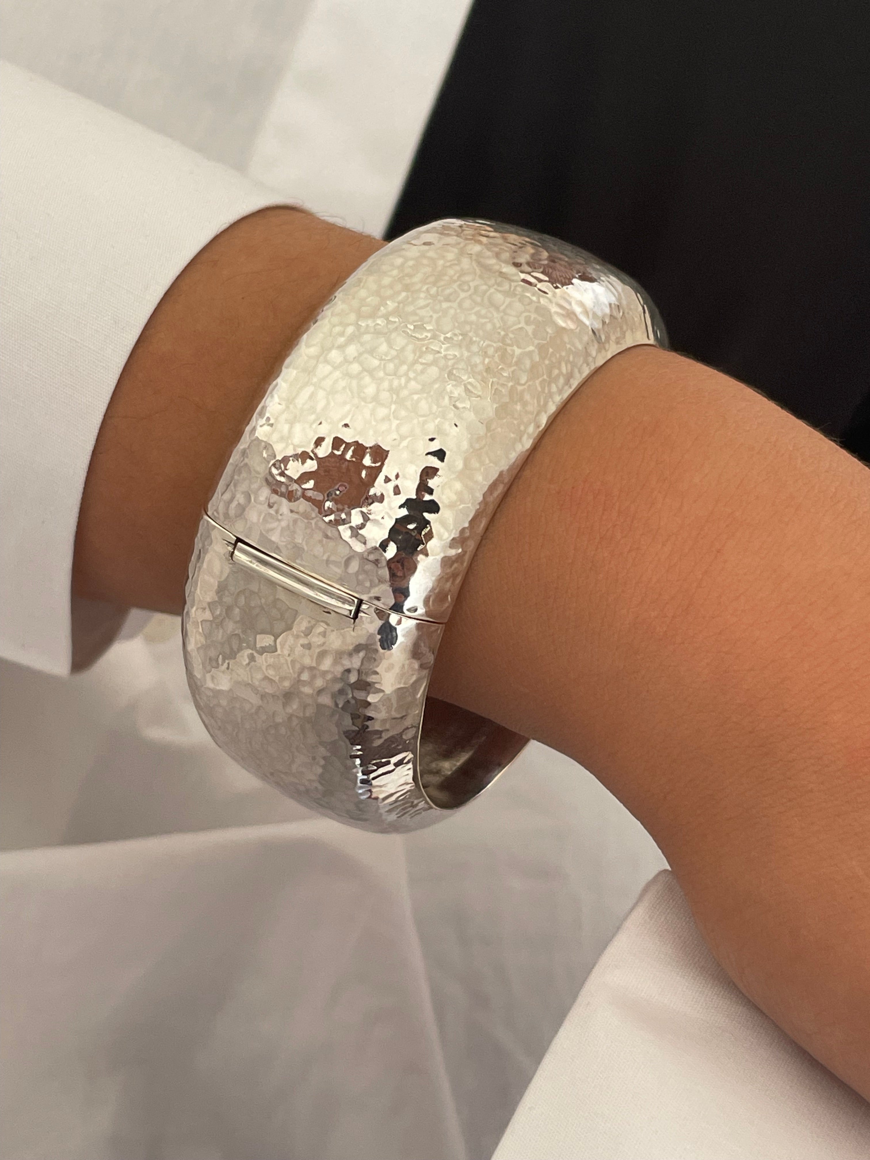 Sterling Silver Hammered Hinged Chunky Bangle