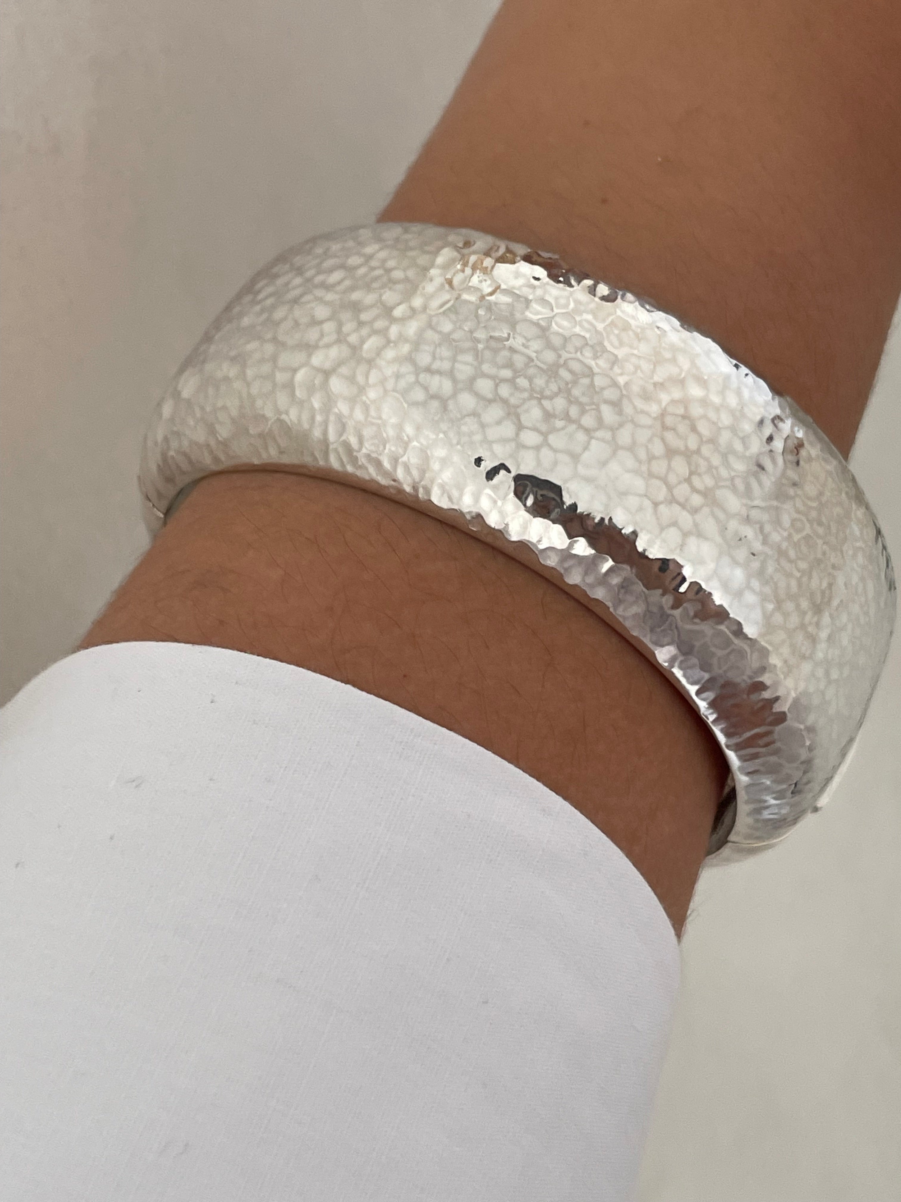 Sterling Silver Hammered Hinged Chunky Bangle
