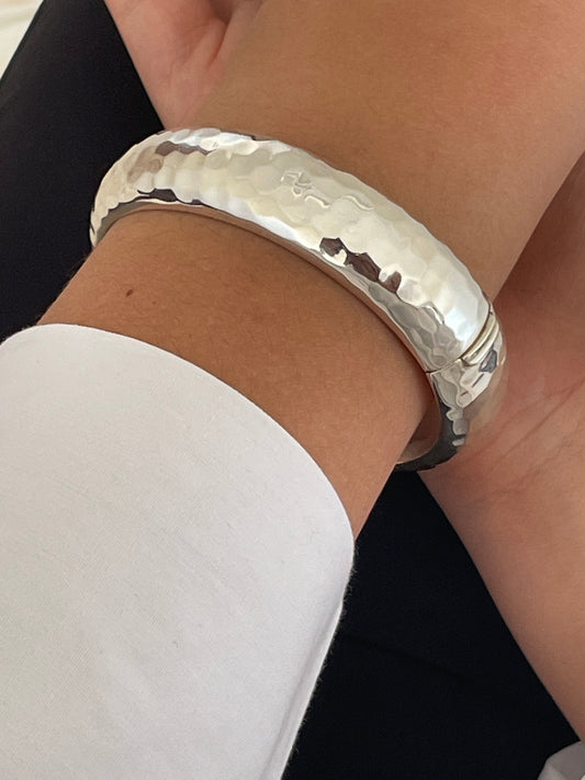Sterling Silver Hinged hammered Bangle Bracelet