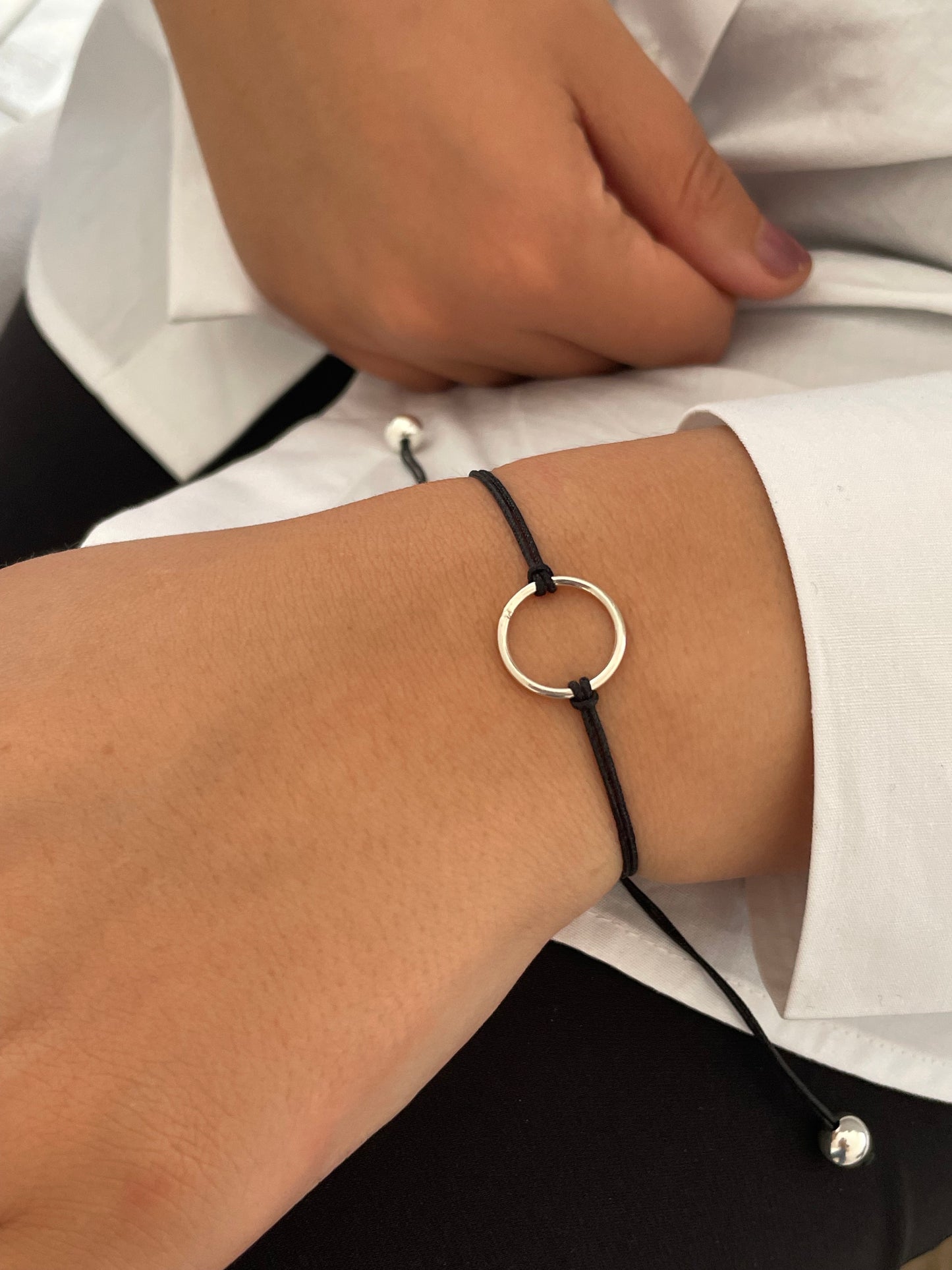 Handmade 925 Sterling Silver Minimalist Circle Charm Bracelet for Women