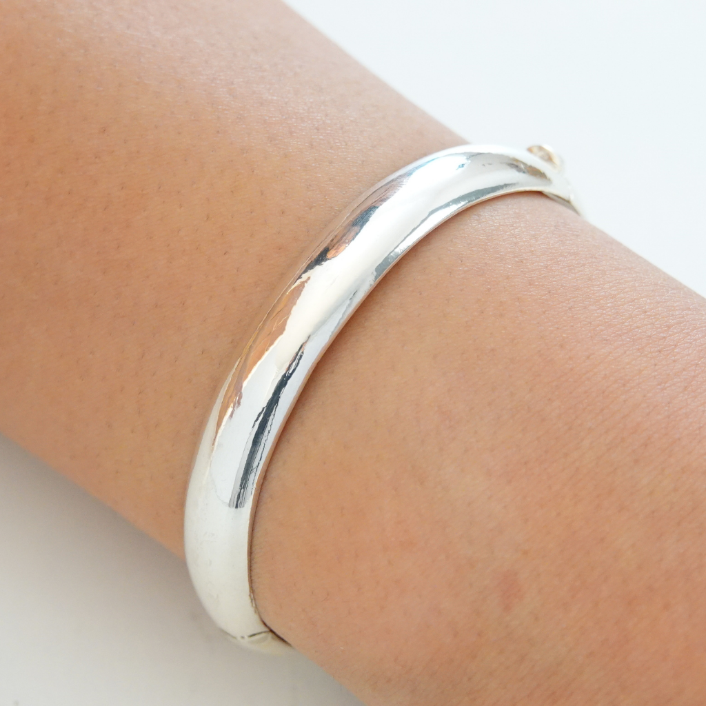 Chunky silver bangles deals