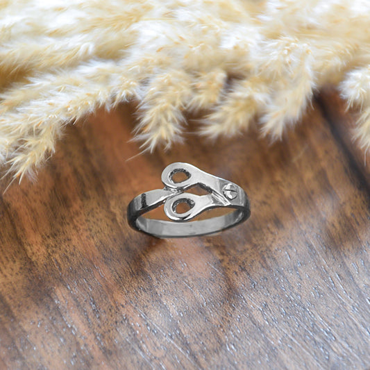 Silver Scissor Ring